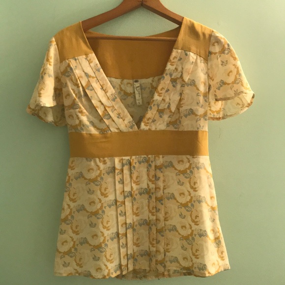 Fossil Tops - Fossil Short-sleeve Blouse Mustard Floral Print